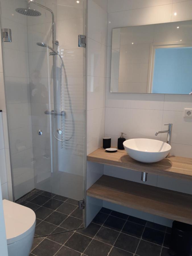 Vakantiewoning 100M Van Het Strand Met 1 Slaapkamer Westkapelle Luaran gambar